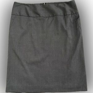 Banana Republic Gray A-Line Skirt - Size 10 - EUC